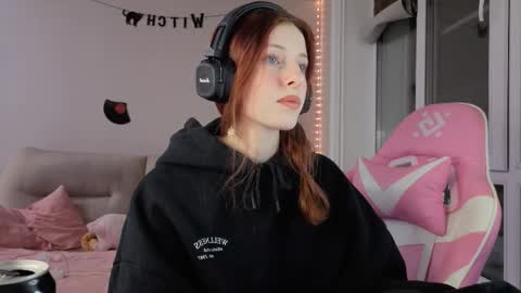 Lika online show from 11/22/25, 01:32