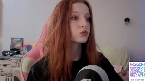 Snapshot of lisiasweet chatting on 03/06/26, 02:35 Lika online show from 03/06/26, 02:35