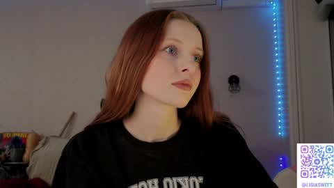 Snapshot of lisiasweet chatting on 03/30/26, 02:40 Lika online show from 03/30/26, 02:40