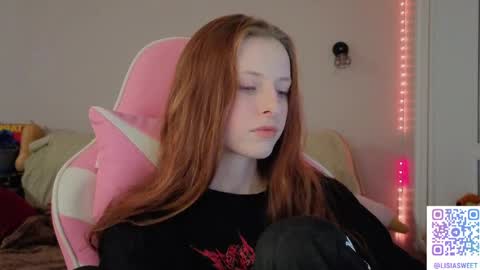 Snapshot of lisiasweet chatting on 04/18/26, 02:10 Lika online show from 04/18/26, 02:10