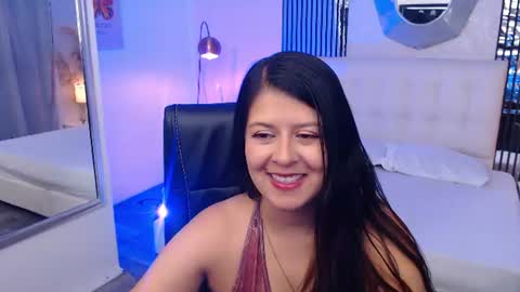 Snapshot of liss_black chatting on 06/13/26, 04:32 Andrea online show from 06/13/26, 04:32