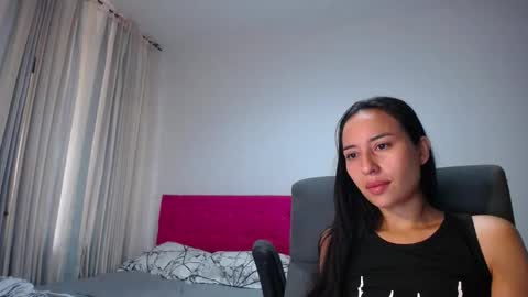 Lisa online show from 11/06/25, 12:28