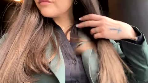 Snapshot of lissa__1 chatting on 04/21/26, 10:21 Lissa online show from 04/21/26, 10:21