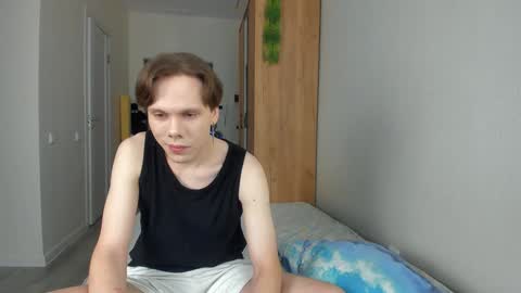 Snapshot of lissa_alfie chatting on 12/31/24, 06:35 Alfie online show from 12/31/24, 06:35