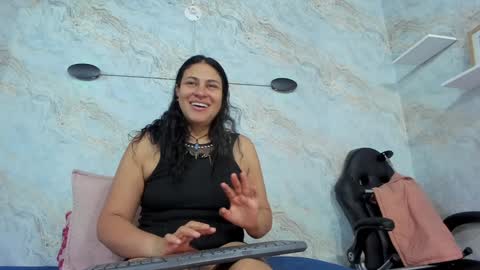 Lisa online show from 01/12/25, 03:07