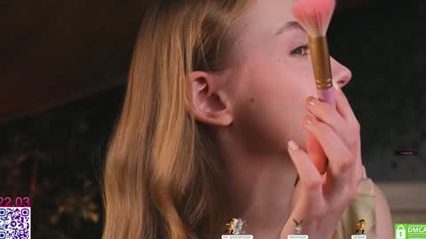 your Liza again. Next stream Dec. 1  at 2 or 3  GMT online show from 03/22/26, 09:02