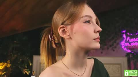 your Liza again. Next stream Dec. 1  at 2 or 3  GMT online show from 05/20/26, 08:53