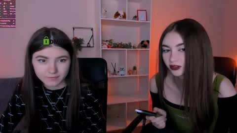 lissa_night online show from 10/04/25, 11:08