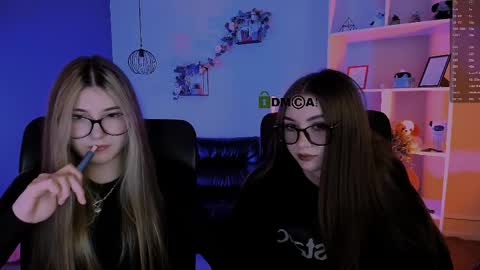 lissa_night online show from 04/04/26, 07:44