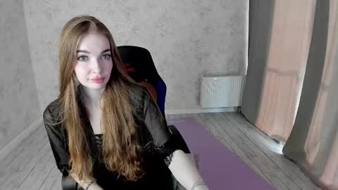 Lissa online show from 03/10/25, 03:45