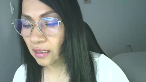 Lissafeethot online show from 10/25/25, 10:37