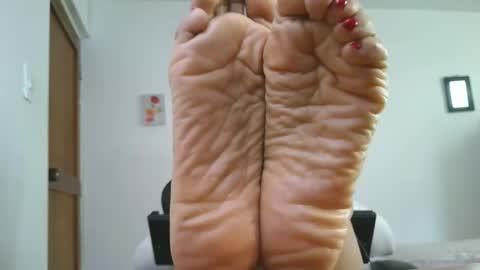 Lissafeethot online show from 11/30/25, 02:10