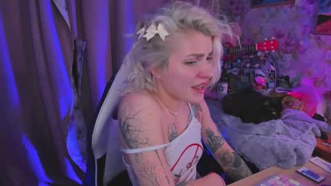 Lissa online show from 02/16/25, 05:15