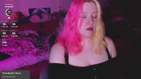 Snapshot of lissamuff chatting on 07/13/26, 06:33 Lissa online show from 07/13/26, 06:33