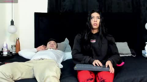 Natalia and alejandro online show from 02/20/25, 10:05
