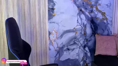 Snapshot of lissawild_ chatting on 04/30/26, 09:30 ss online show from 04/30/26, 09:30