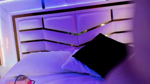 Snapshot of lisse_palmerr chatting on 02/19/25, 01:40 lisse_palmerr online show from 02/19/25, 01:40