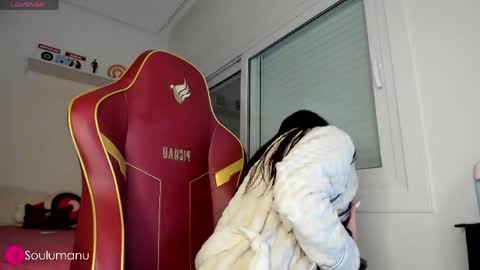 Snapshot of lissella chatting on 04/05/26, 10:51 Lis online show from 04/05/26, 10:51