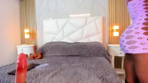 Snapshot of lissetlong69 chatting on 02/24/25, 07:11 Lisseth Long online show from 02/24/25, 07:11