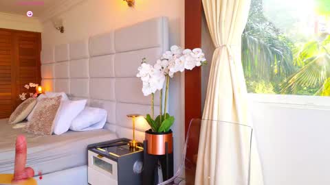 Snapshot of lissetlong69 chatting on 09/25/25, 08:12 Lisseth Long online show from 09/25/25, 08:12