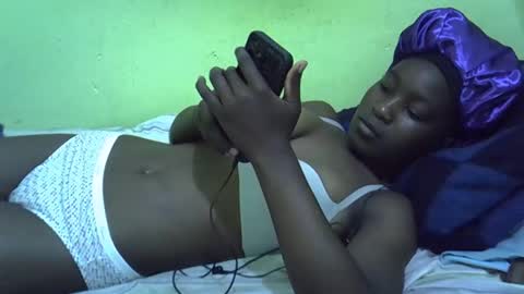 Snapshot of lisssa01 chatting on 09/10/25, 10:26 lisssa01 online show from 09/10/25, 10:26