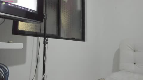 Snapshot of lisvandre chatting on 01/24/25, 07:07 Lis  online show from 01/24/25, 07:07