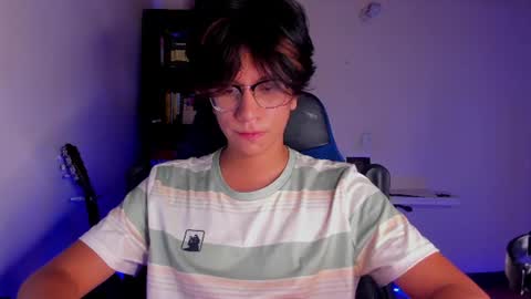 Snapshot of literateboy chatting on 07/22/26, 01:41 Literateboy online show from 07/22/26, 01:41