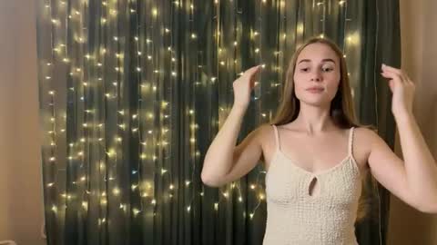 LUNA online show from 12/14/25, 06:23