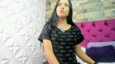 Snapshot of litlenessa_ chatting on 04/09/26, 01:27 VANESSA online show from 04/09/26, 01:27