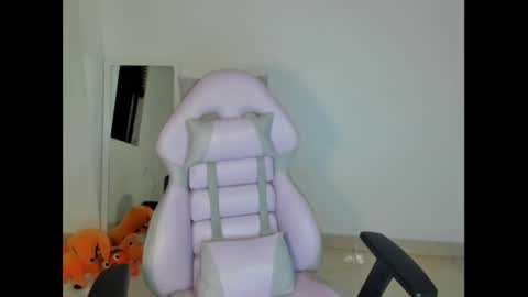 Danni online show from 02/05/25, 11:50