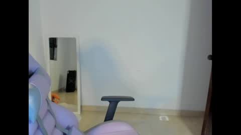 Danni online show from 02/28/25, 01:05