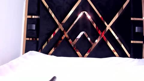 Snapshot of litte_ebony chatting on 11/28/25, 07:05 Ashley online show from 11/28/25, 07:05