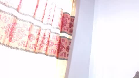 Snapshot of litte_ebonyx chatting on 12/21/25, 07:10 litte_ebonyx online show from 12/21/25, 07:10