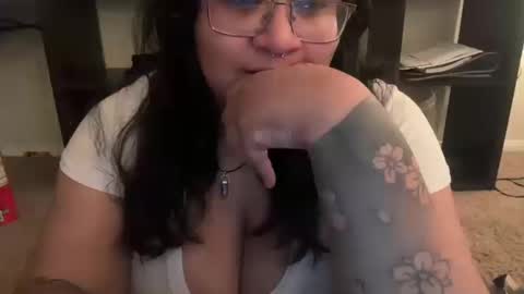 Snapshot of littldeath chatting on 10/10/25, 07:29 littldeath online show from 10/10/25, 07:29