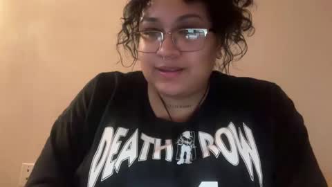 Snapshot of littldeath chatting on 10/18/25, 02:18 littldeath online show from 10/18/25, 02:18