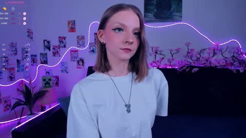 Bella online show from 12/02/25, 07:14