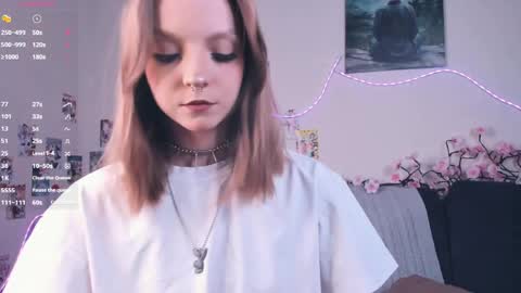 Bella online show from 04/08/26, 07:41