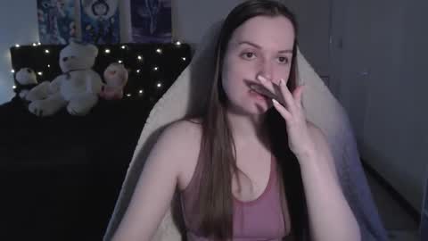 little__flowers online show from 12/14/25, 08:09