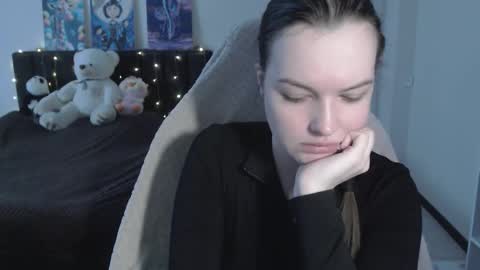 little__flowers online show from 01/18/26, 08:40