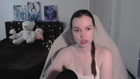 little__flowers online show from 07/15/26, 07:46