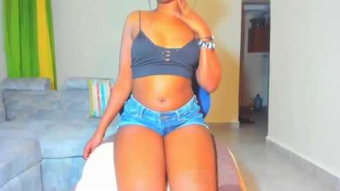 Snapshot of little_africa chatting on 12/31/24, 04:14 little_africa online show from 12/31/24, 04:14