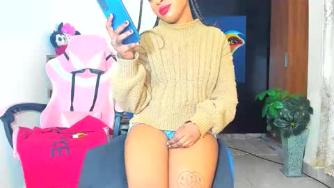 Snapshot of little_africa chatting on 10/29/25, 08:16 little_africa online show from 10/29/25, 08:16