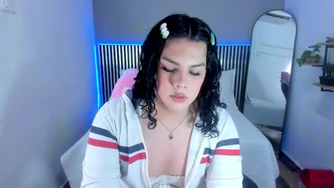 Snapshot of little_alli chatting on 05/03/26, 12:38 L I T T L E A L L I online show from 05/03/26, 12:38