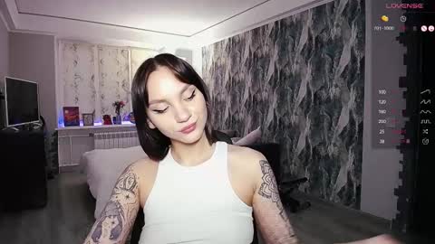 Birdy online show from 02/09/25, 02:40