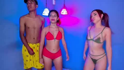 Snapshot of little_bitch42 chatting on 02/04/25, 02:10 - online show from 02/04/25, 02:10