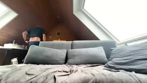 Snapshot of little_buddha chatting on 01/18/26, 01:37 Pure Black Power online show from 01/18/26, 01:37