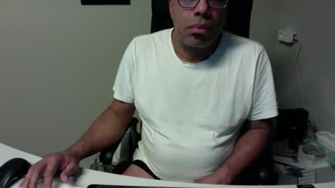 Snapshot of little_buddha chatting on 03/19/26, 08:02 Pure Black Power online show from 03/19/26, 08:02