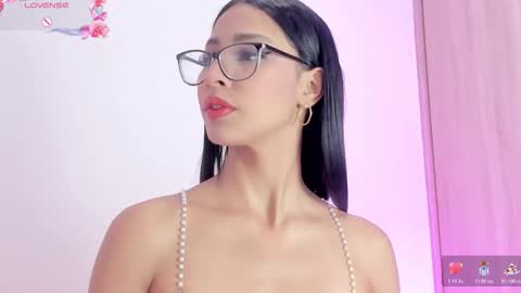    online show from 11/25/25, 11:21