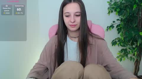 Lana online show from 09/18/25, 06:37