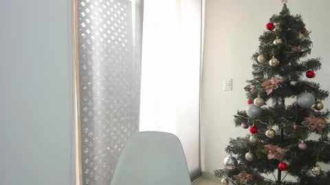 Little Effy online show from 12/12/24, 07:15